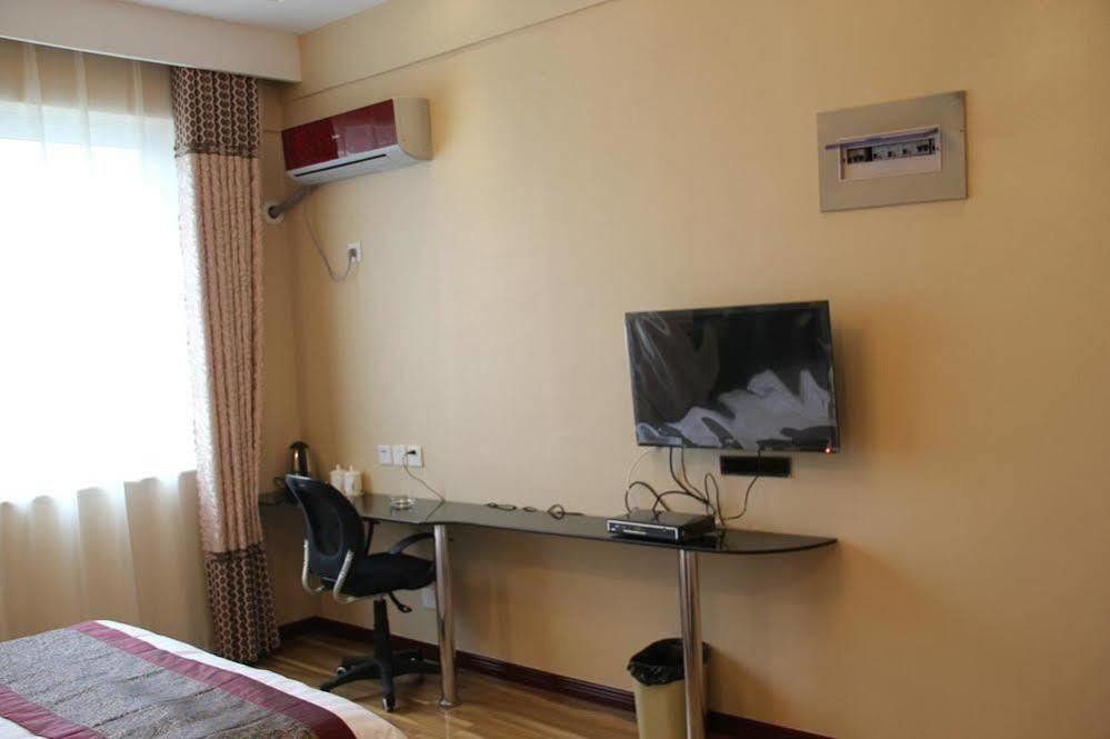 شي نان Super 8 Hotel المظهر الخارجي الصورة